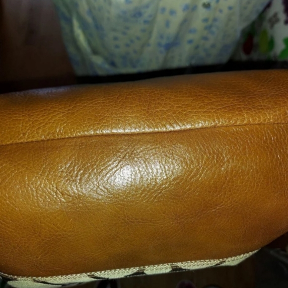 COACH Signature Pieced Style F17490. Khaki/Tobacco Fabric/Leather Shoulder Bag - Picture 7 of 15